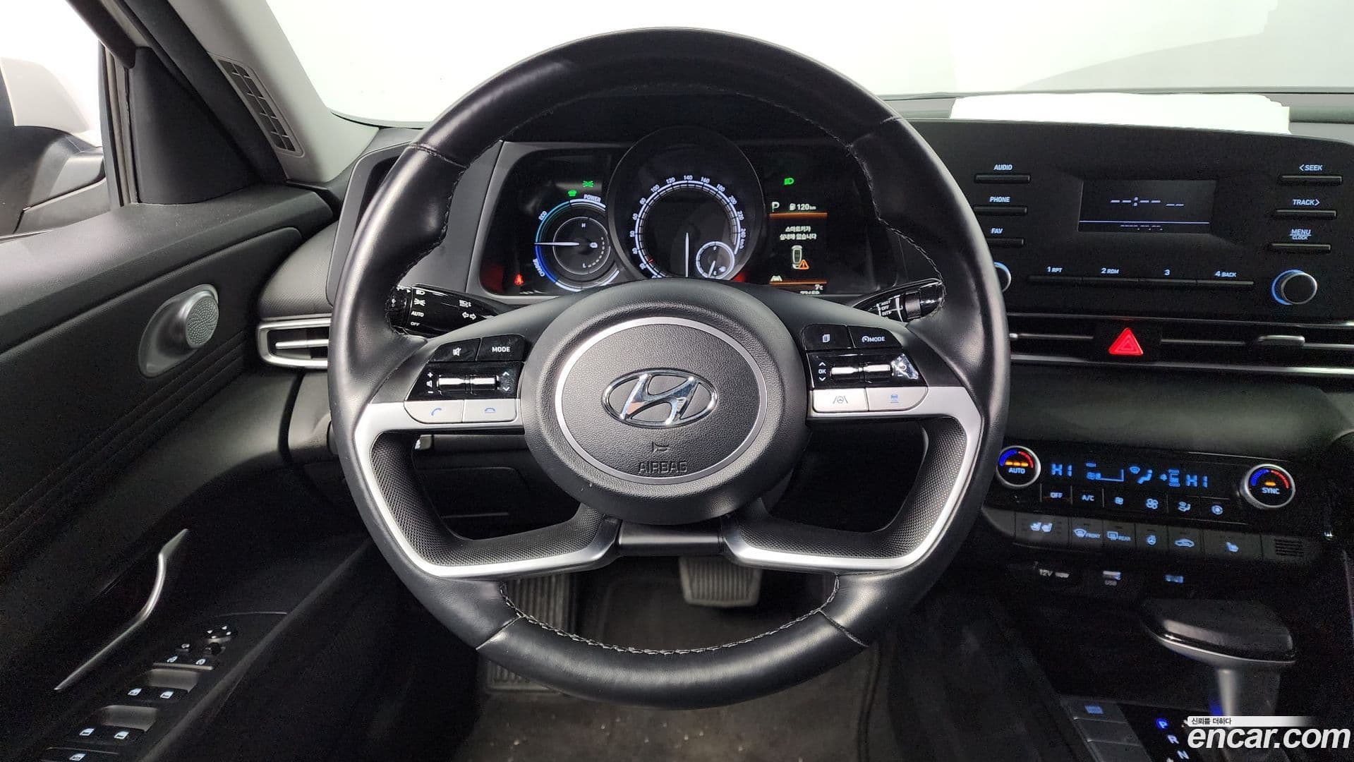 Main__Slider__Photo:AVANTE Hyundai 2021.11-15