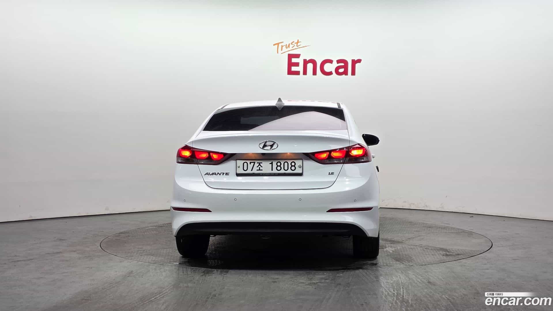 AVANTE Hyundai 2018.8-OUTER-004