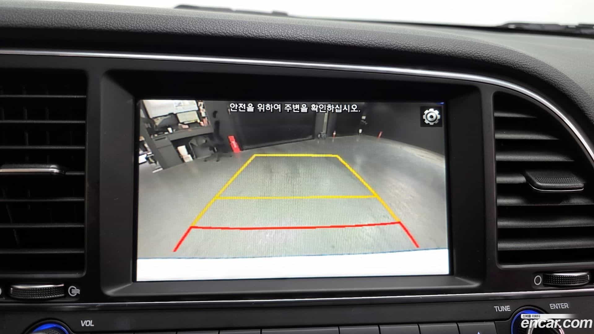 AVANTE Hyundai 2018.8-OPTION-019