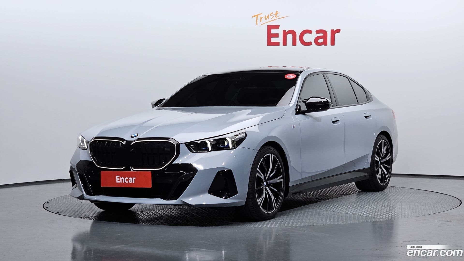 Main__Slider__Photo:5-Series BMW 2025.3-0