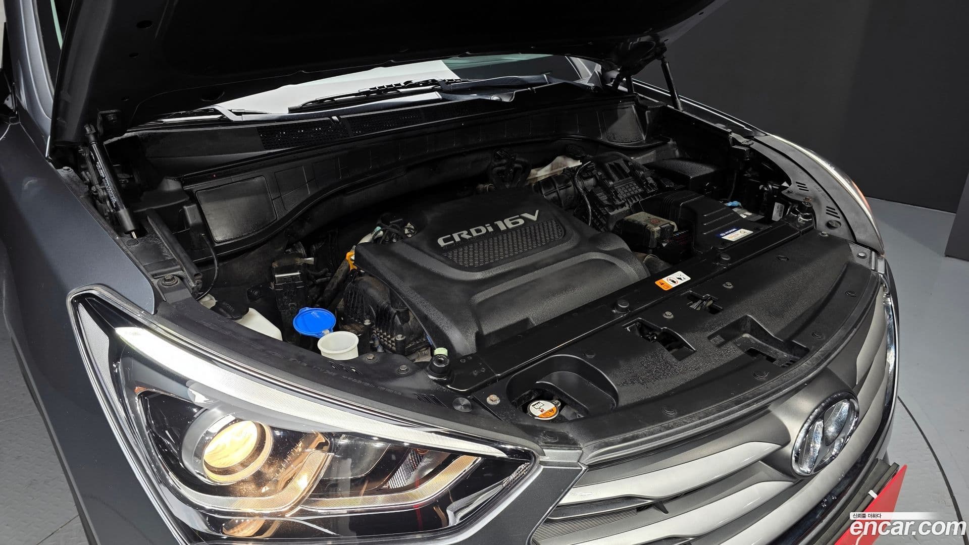 Main__Slider__Photo:Santafe Hyundai 2017.4-5