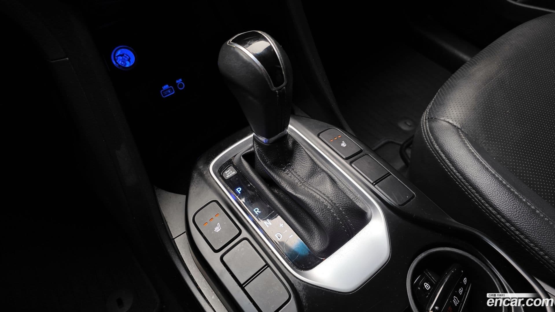 Main__Slider__Photo:Santafe Hyundai 2017.4-8