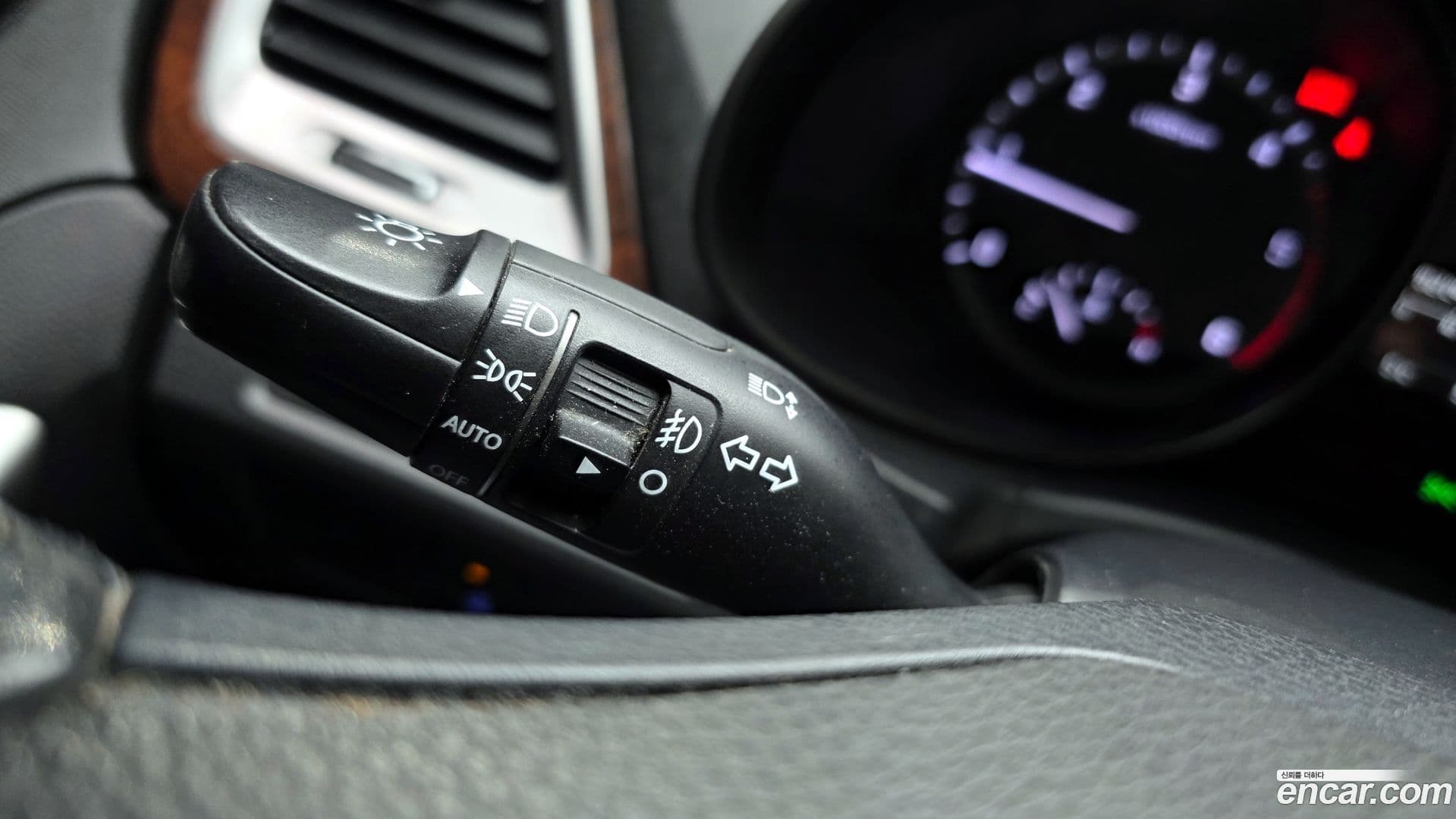 Main__Slider__Photo:Santafe Hyundai 2017.4-19