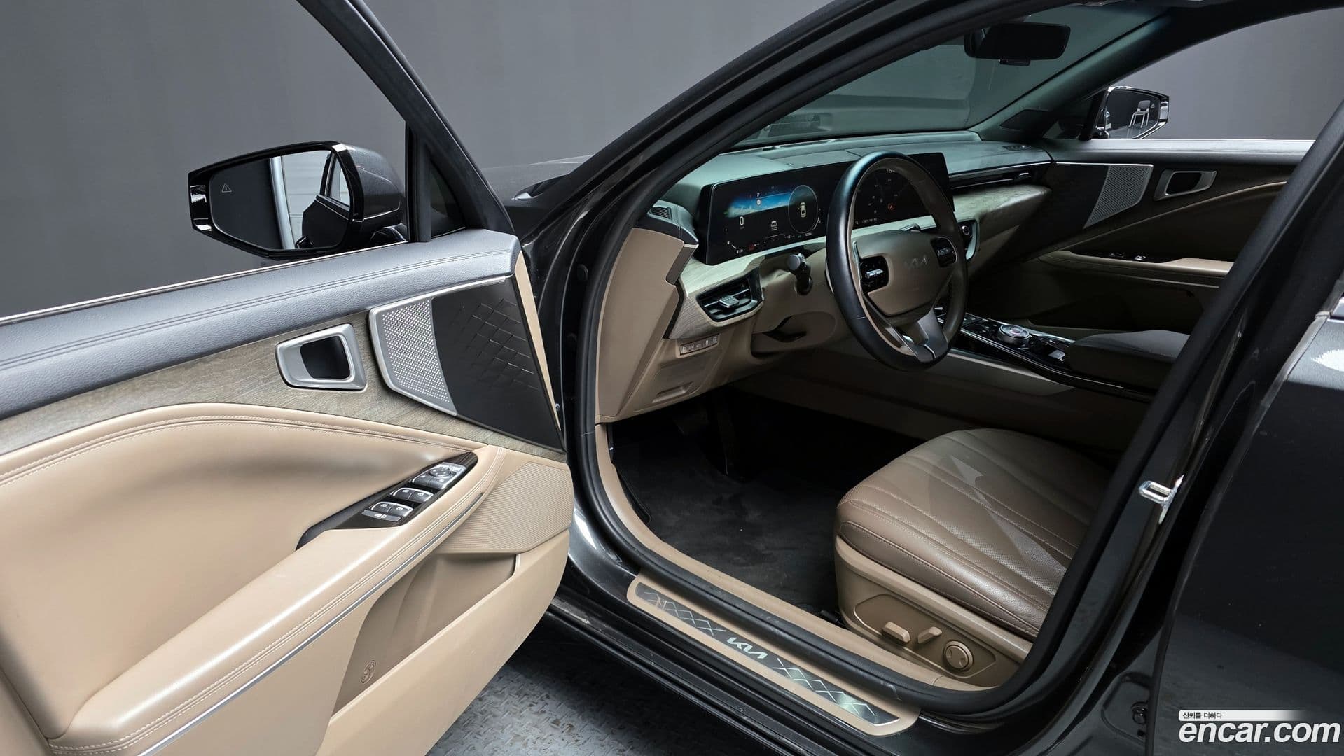 Main__Slider__Photo:K8 Kia 2023.3-9