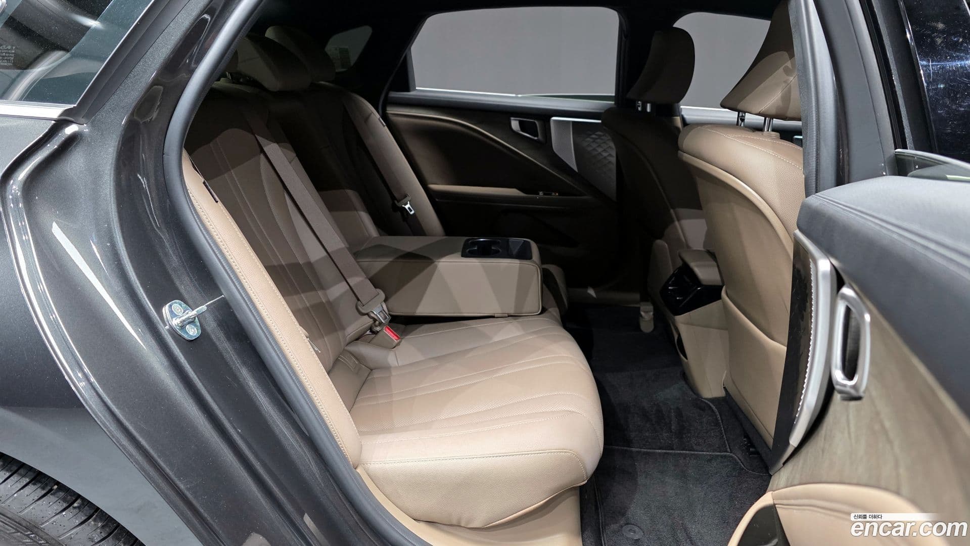 Main__Slider__Photo:K8 Kia 2023.3-11