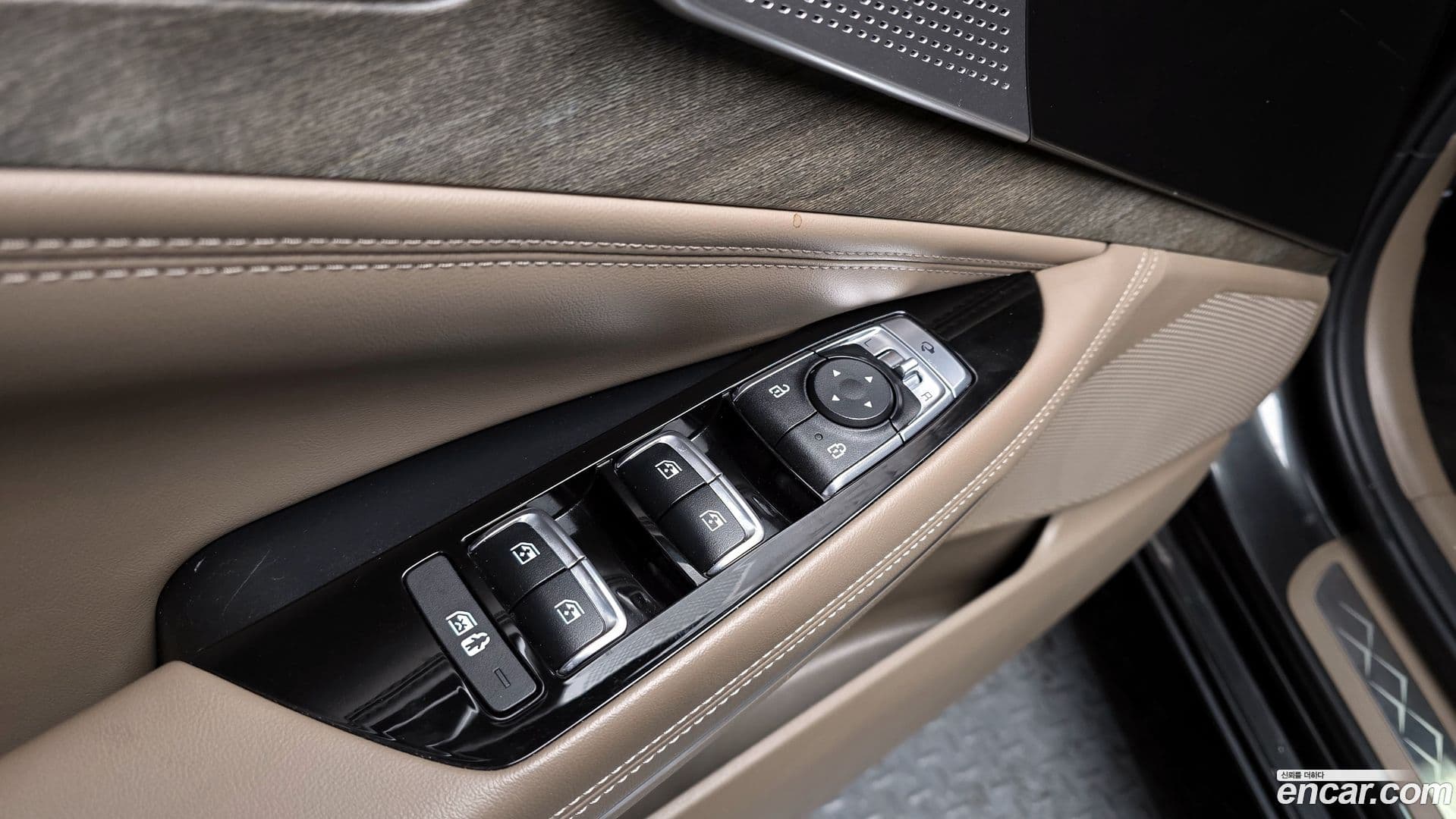 Main__Slider__Photo:K8 Kia 2023.3-13