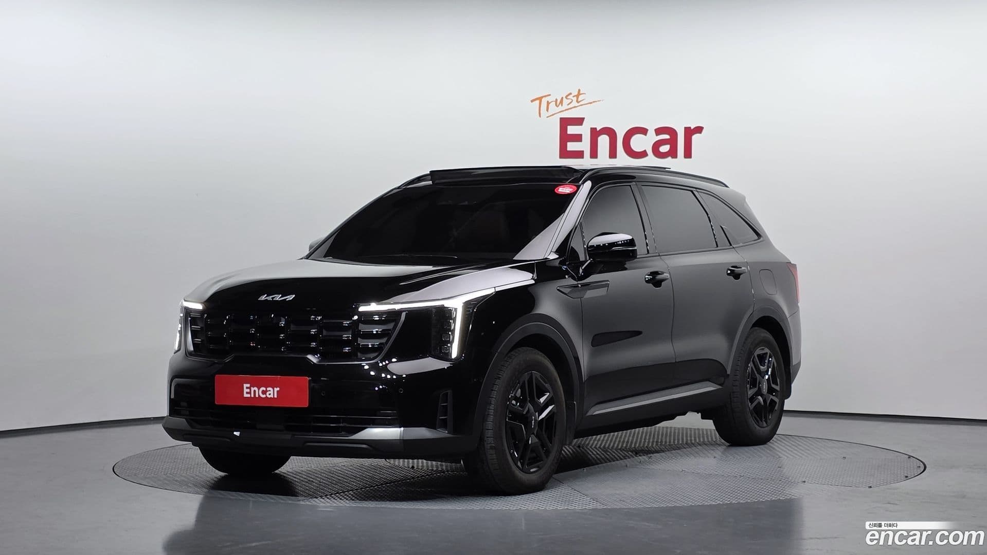 Main__Slider__Photo:Sorento Kia 2024.9-0