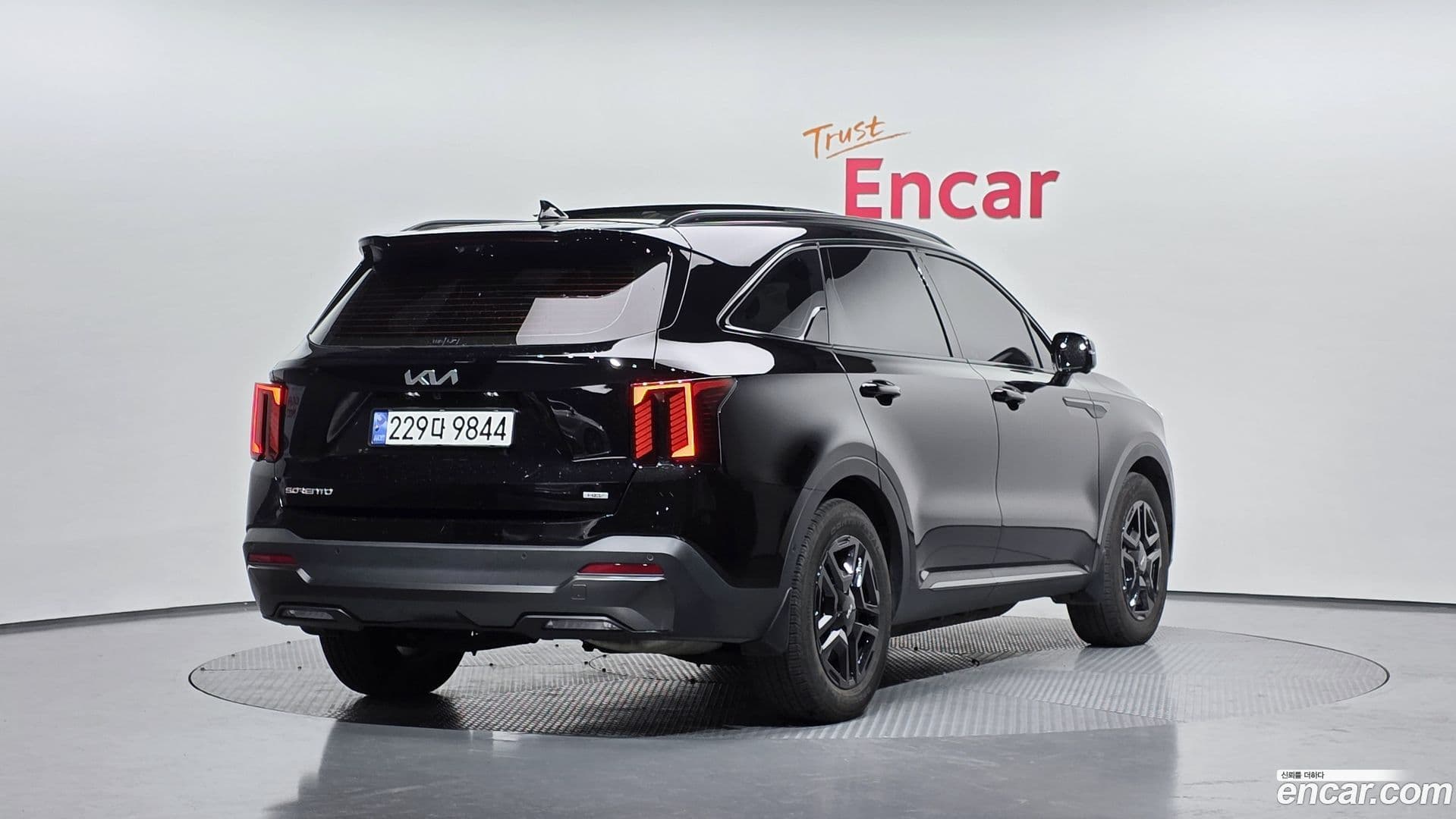 Main__Slider__Photo:Sorento Kia 2024.9-1