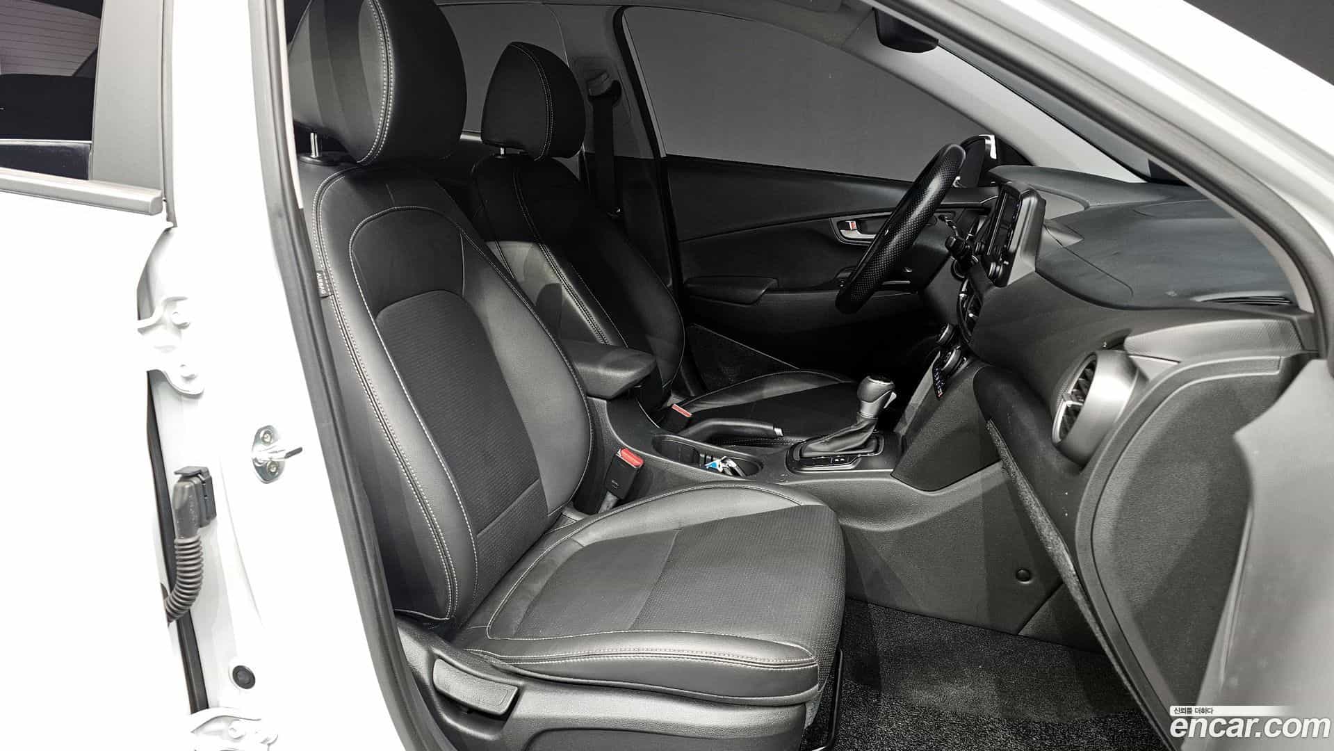 Kona Hyundai 2020.2-INNER-010