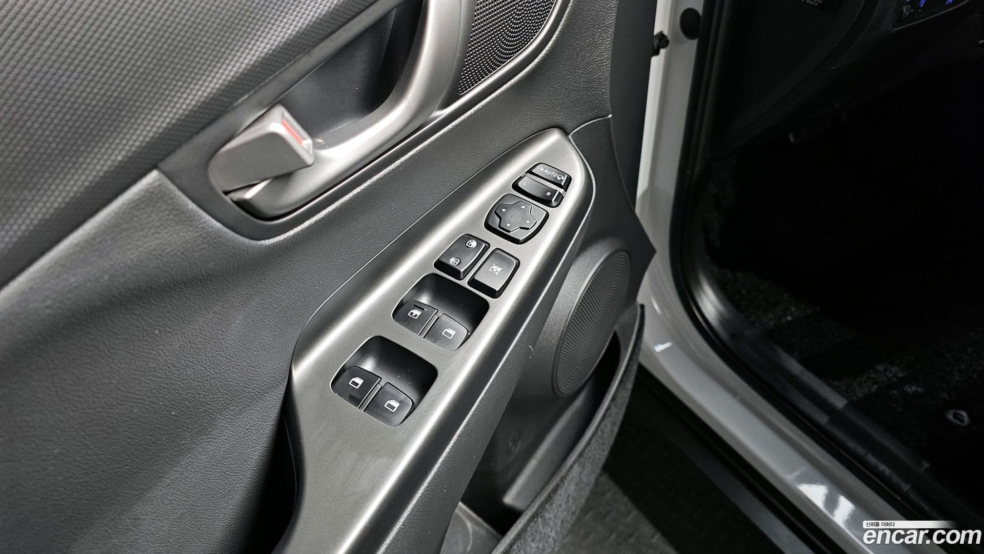 Main__Slider__Photo:Kona Hyundai 2020.2-12