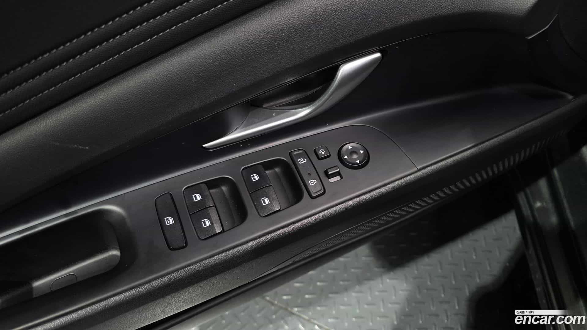 AVANTE Hyundai 2021.0-OPTION-022