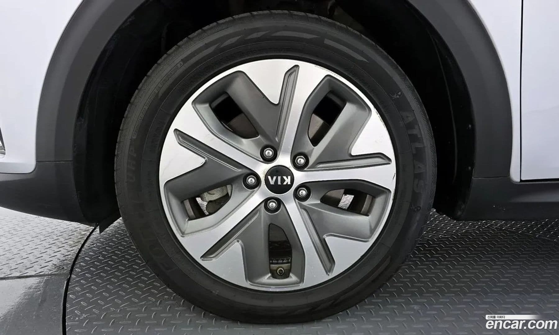 Main__Slider__Photo:Niro Kia 2019.6-4