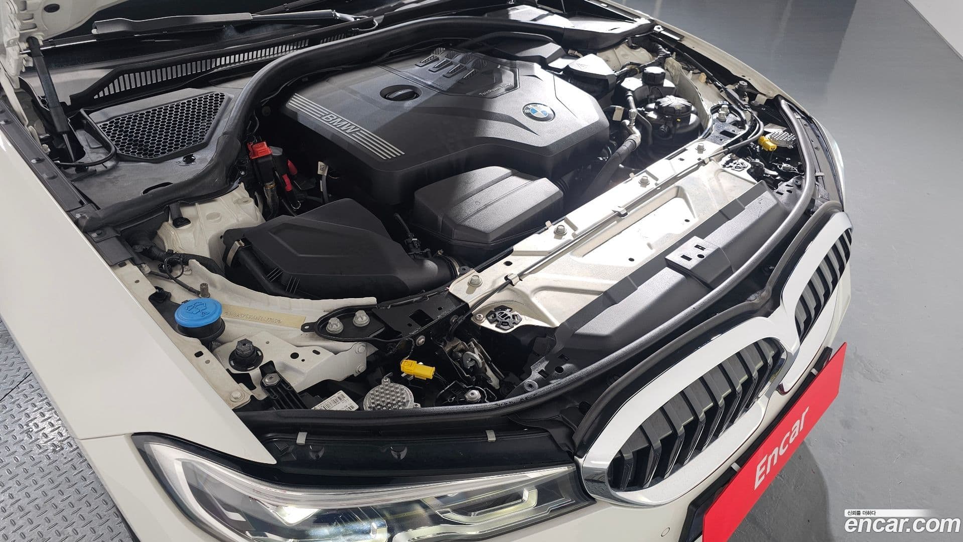 Main__Slider__Photo:3-Series BMW 2021.11-5