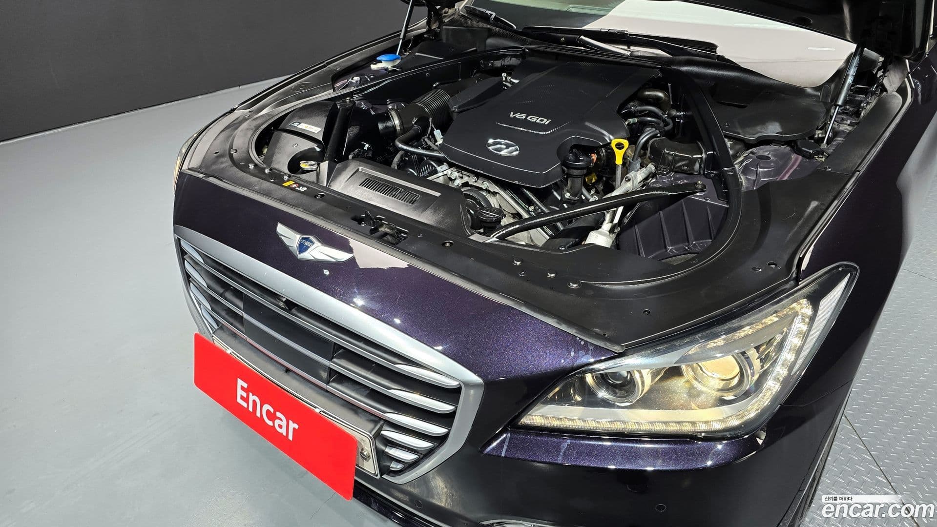 Main__Slider__Photo:Genesis Hyundai 2015.4-5