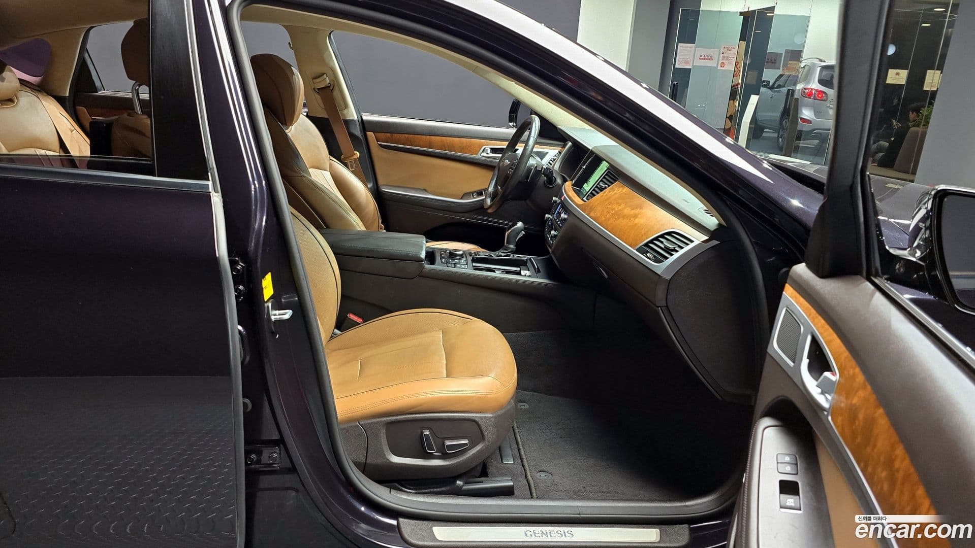 Main__Slider__Photo:Genesis Hyundai 2015.4-9