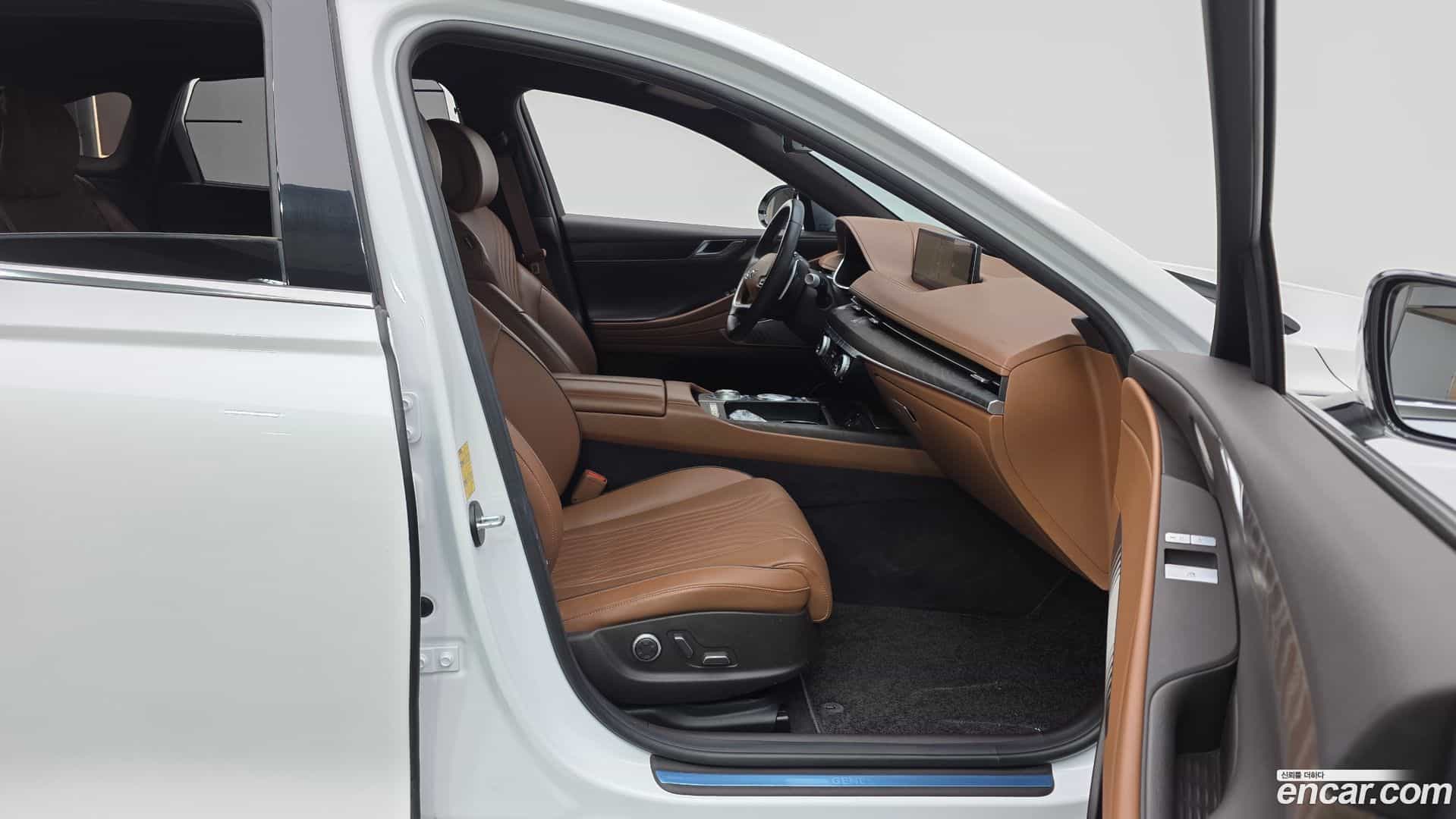 G80 Genesis 2021.0-OPTION-015