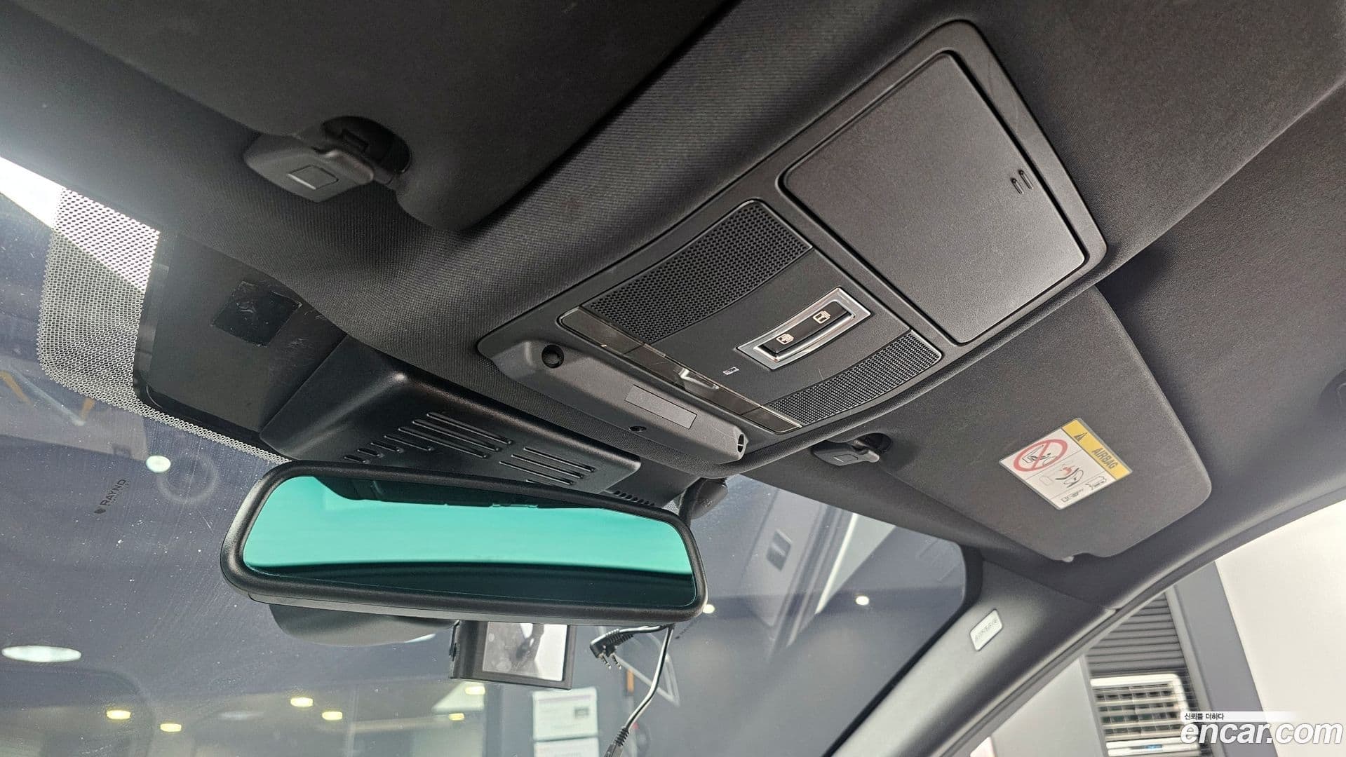 Main__Slider__Photo:Discovery Sport Land Rover 2017.1-16