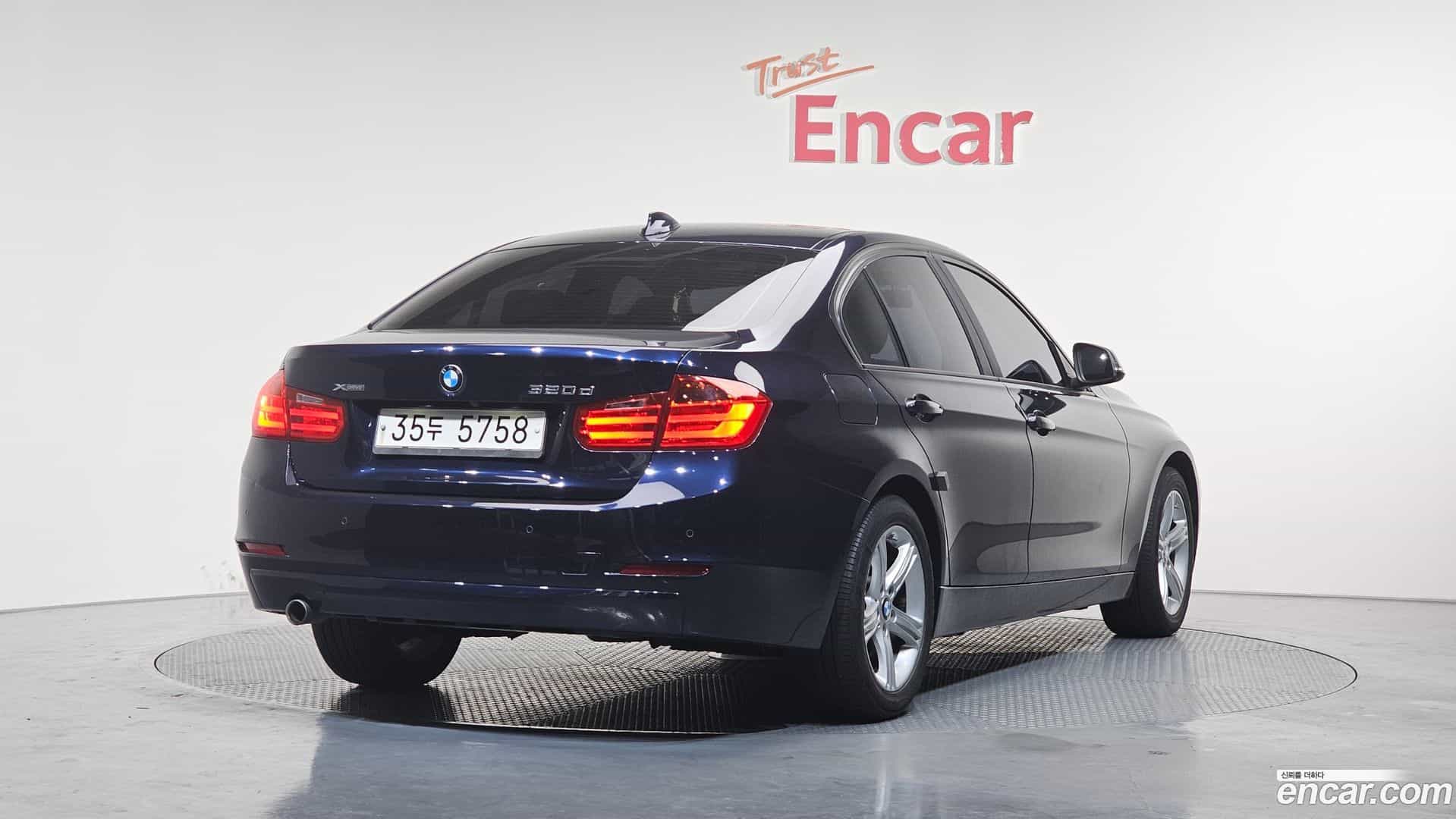 3-Series BMW 2015.5-OUTER-002