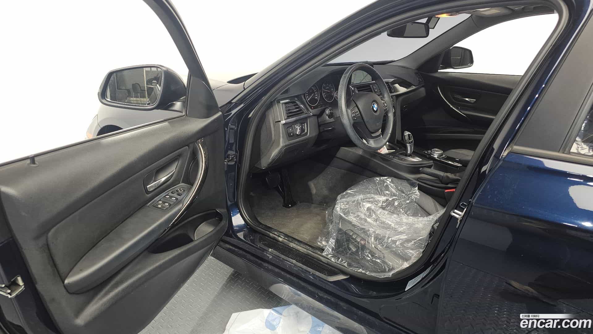 3-Series BMW 2015.5-INNER-010