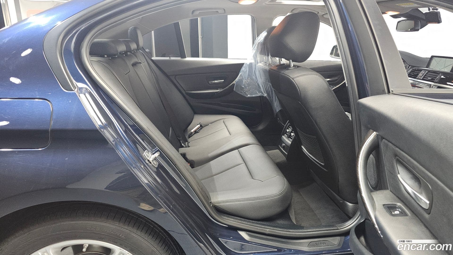 Main__Slider__Photo:3-Series BMW 2015.5-12