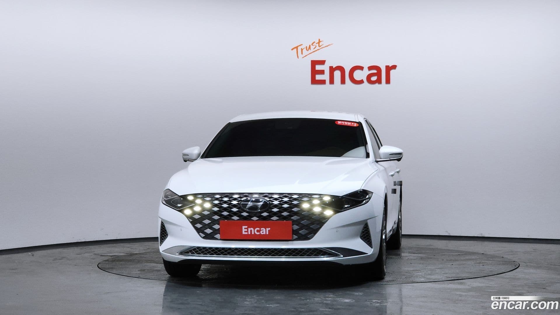 Main__Slider__Photo:Grandeur Hyundai 2021.5-2