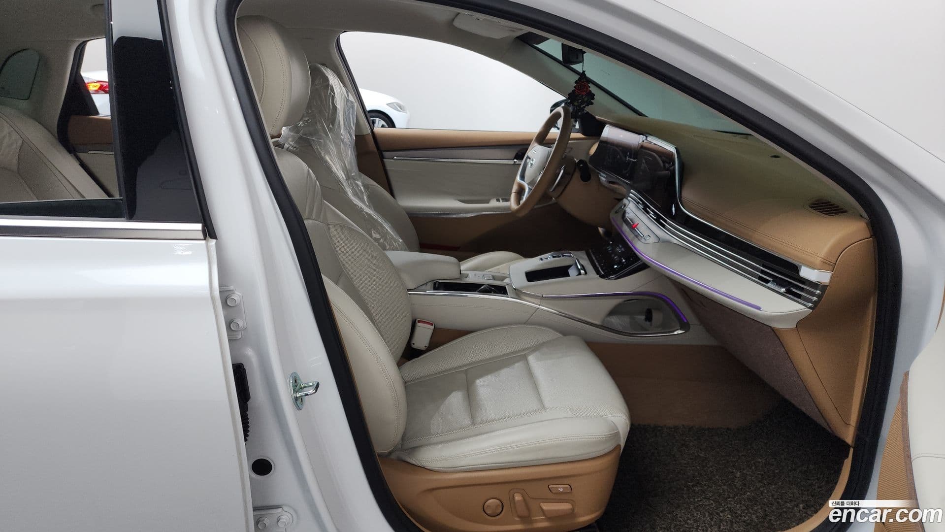 Main__Slider__Photo:Grandeur Hyundai 2021.5-10