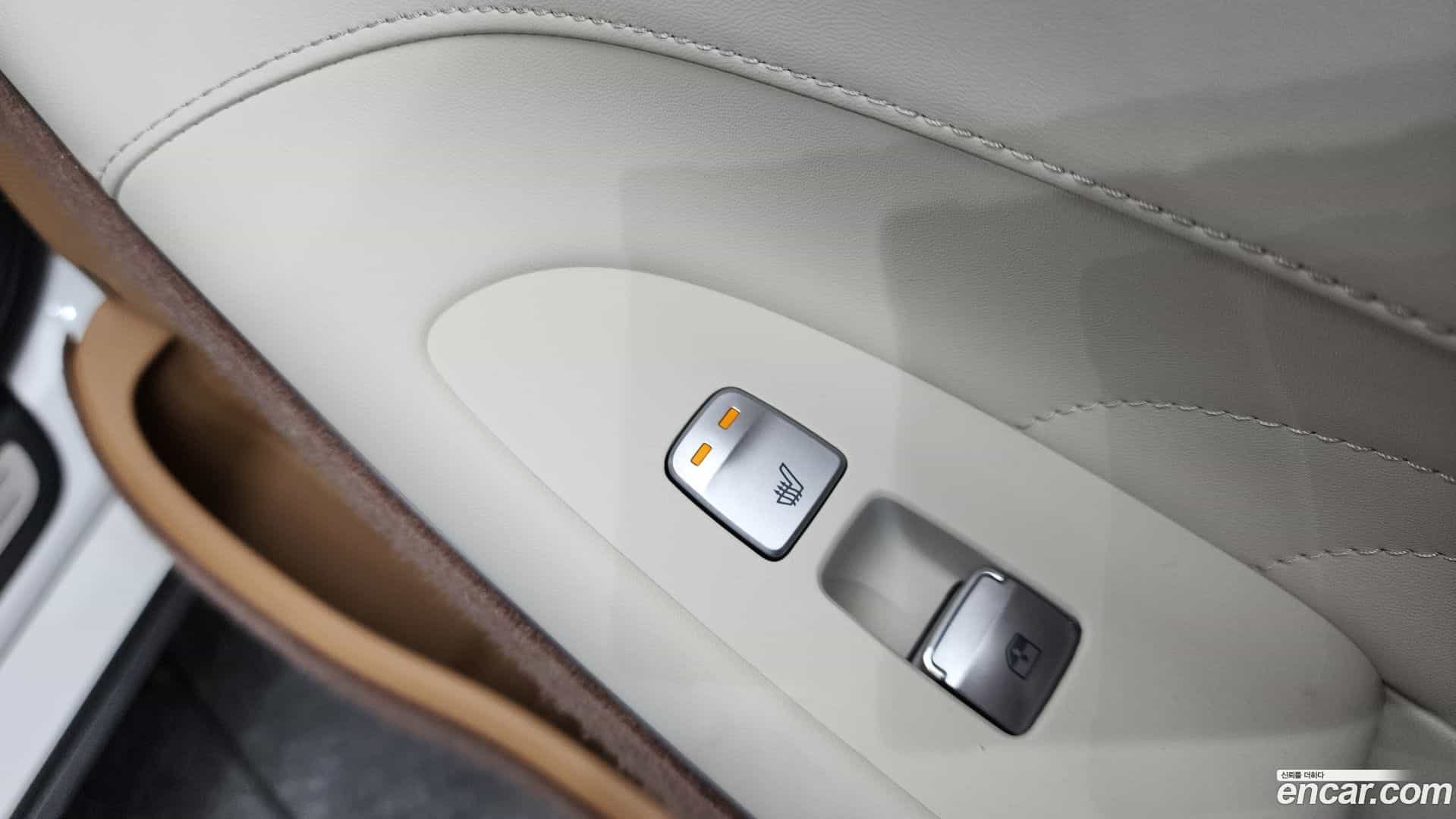 Grandeur Hyundai 2021.5-OPTION-023