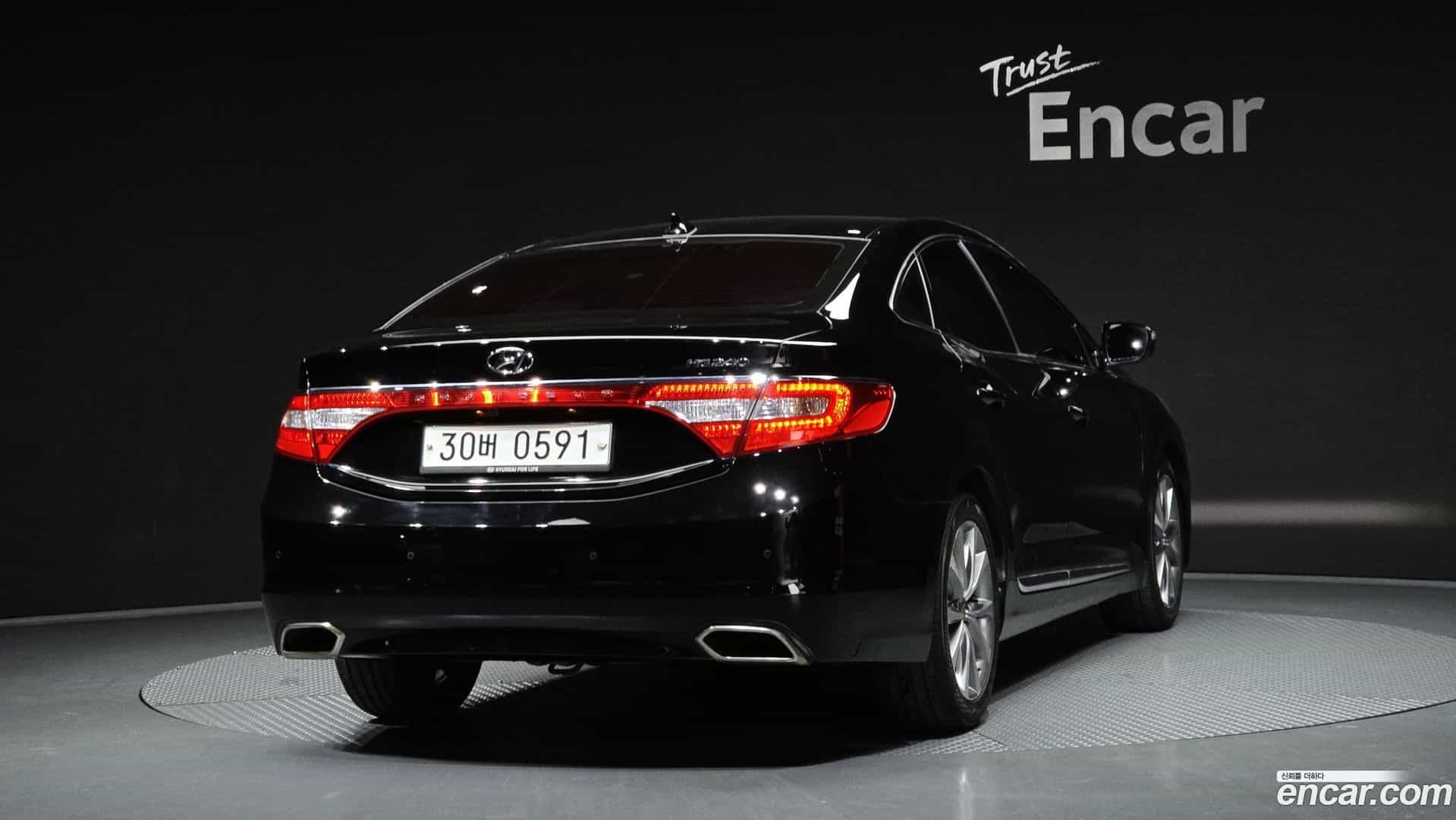 Grandeur Hyundai 2016.1-OUTER-002