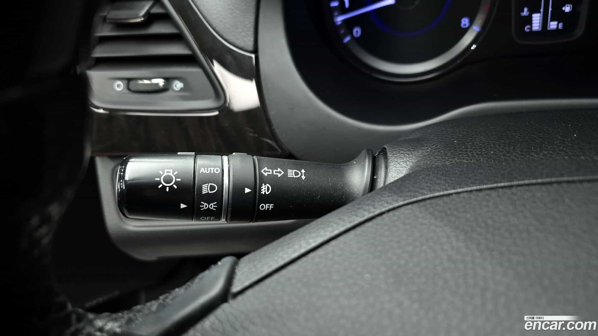 Grandeur Hyundai 2016.1-OPTION-020