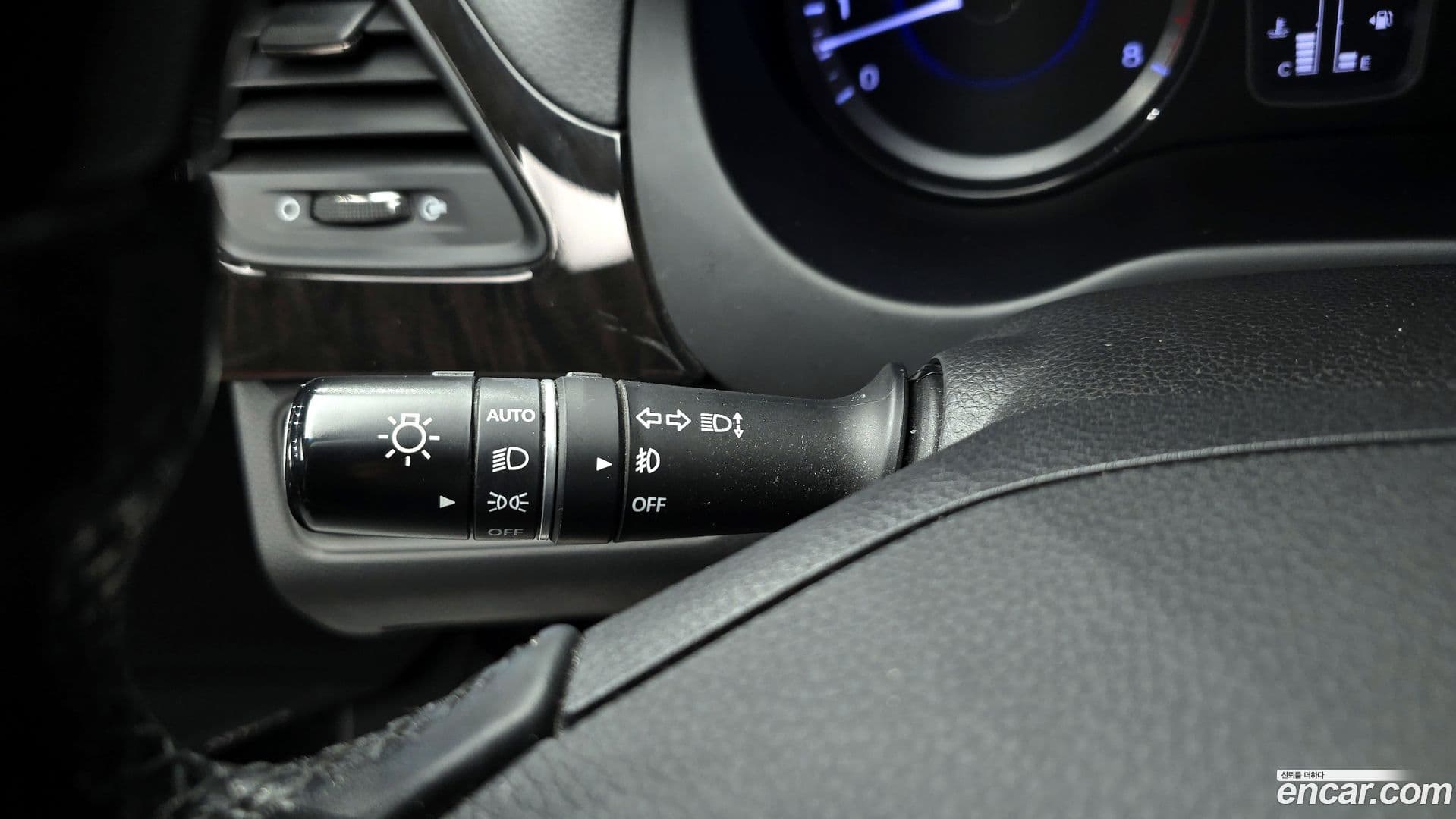 Main__Slider__Photo:Grandeur Hyundai 2016.1-15