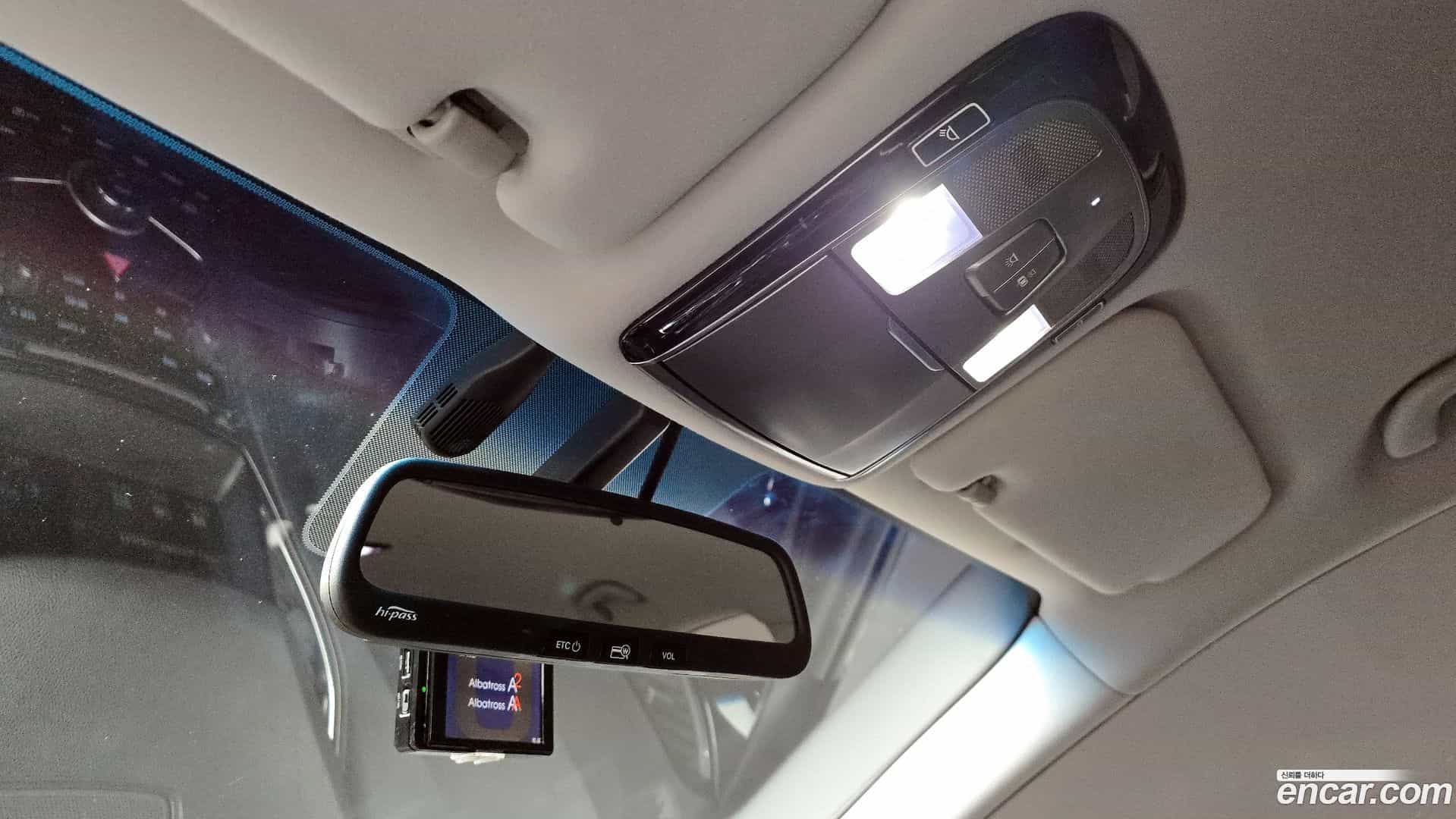 Grandeur Hyundai 2016.1-OPTION-023