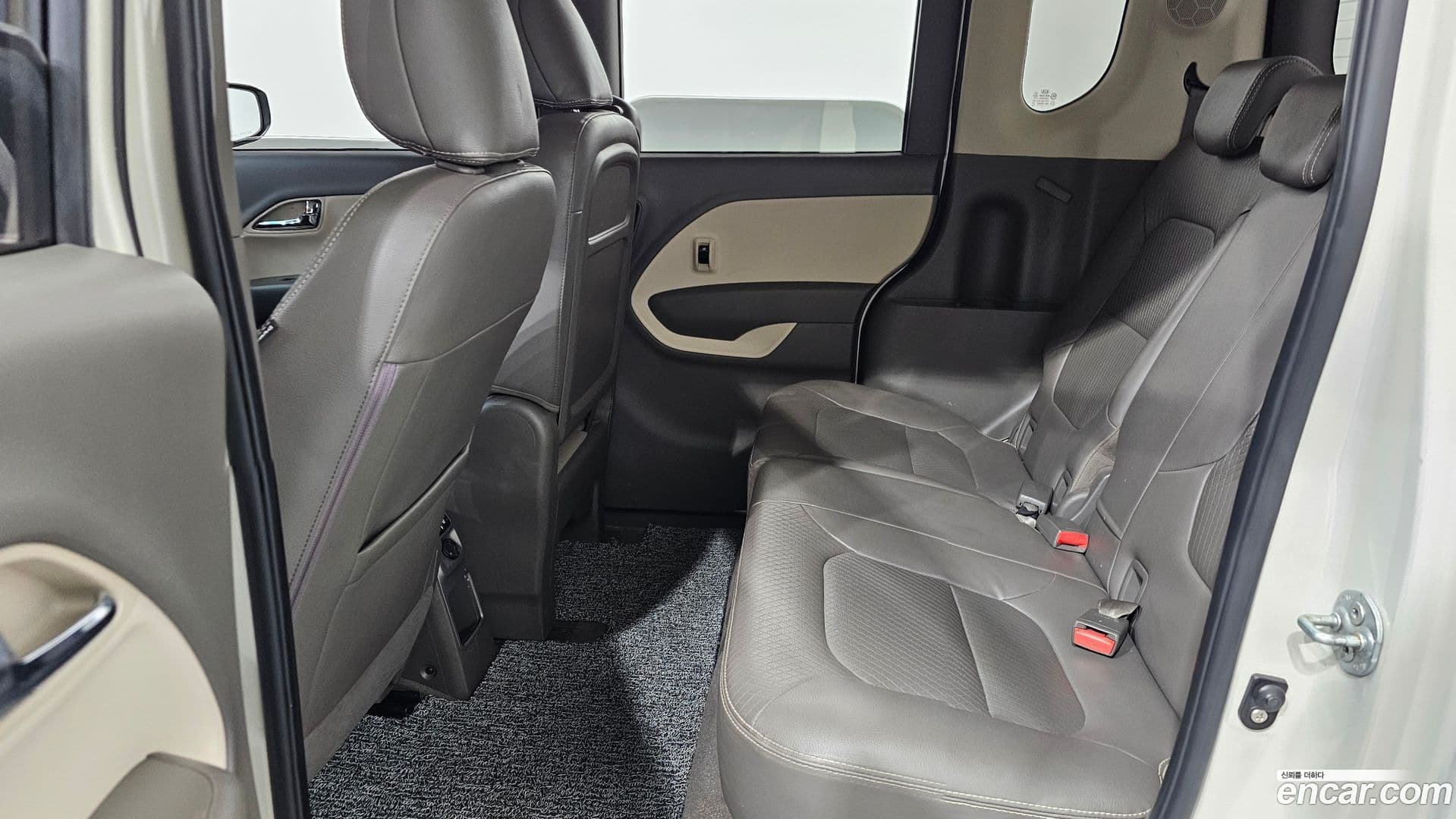 Main__Slider__Photo:RAY Kia 2012.6-11