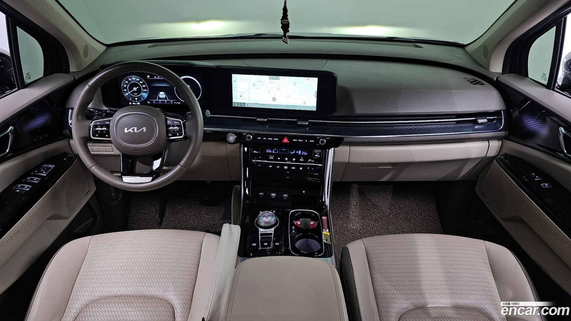 Main__Slider__Photo:Canival Kia 2022.10-6