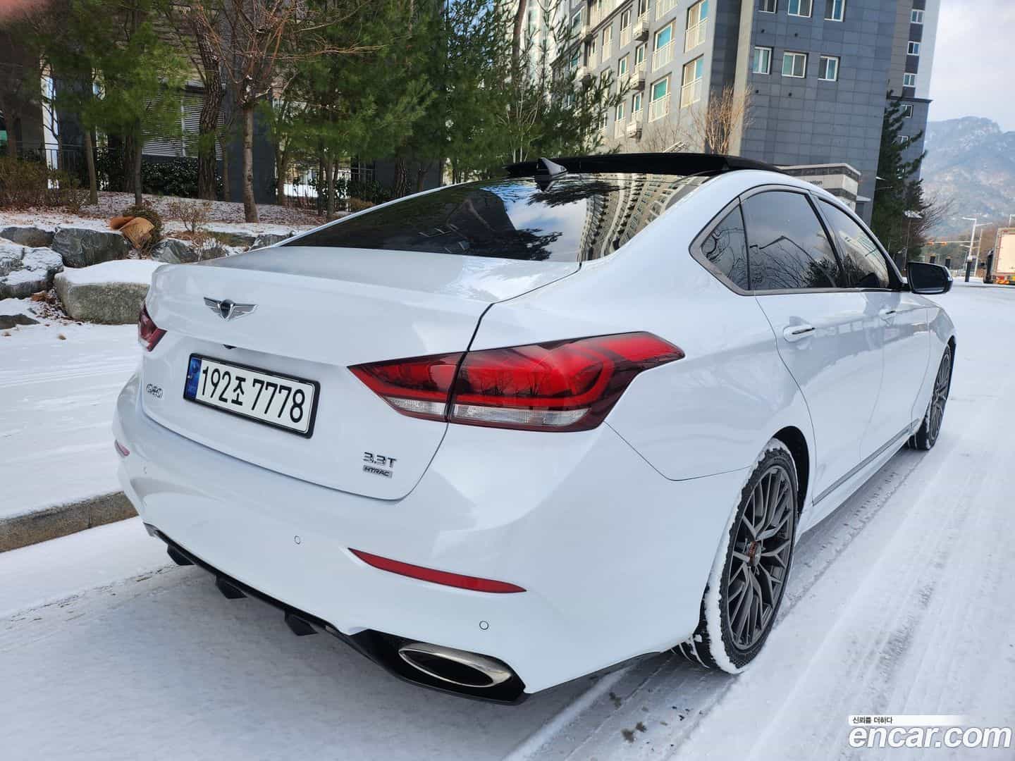 G80 Genesis 2017.11-OUTER-002