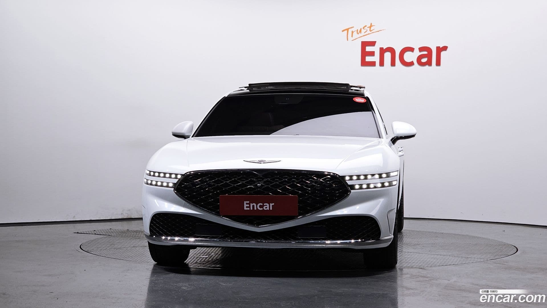 Main__Slider__Photo:G90 Genesis 2022.11-2