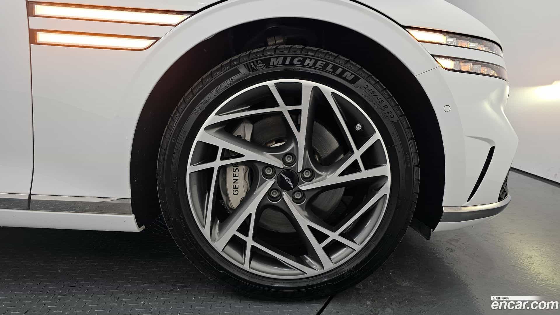 G90 Genesis 2022.11-OUTER-005