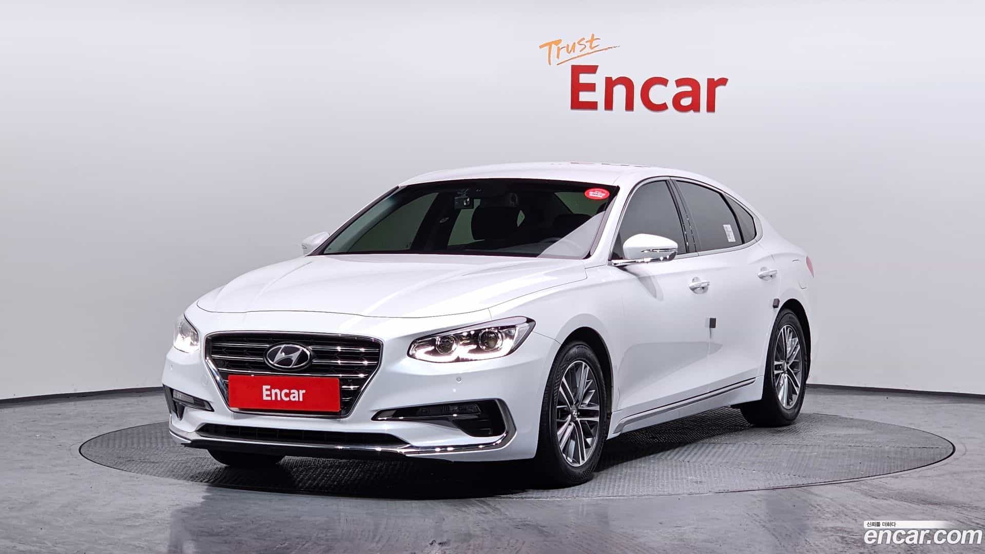 Grandeur Hyundai 2017.0-OUTER-001