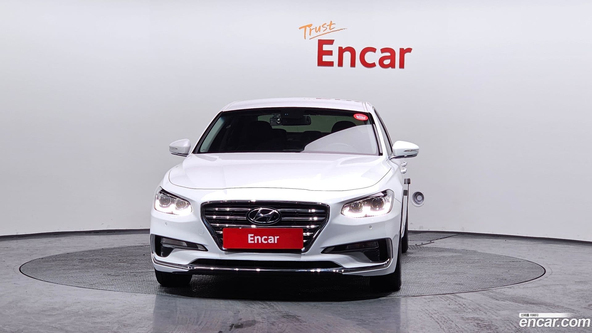 Main__Slider__Photo:Grandeur Hyundai 2017.0-2