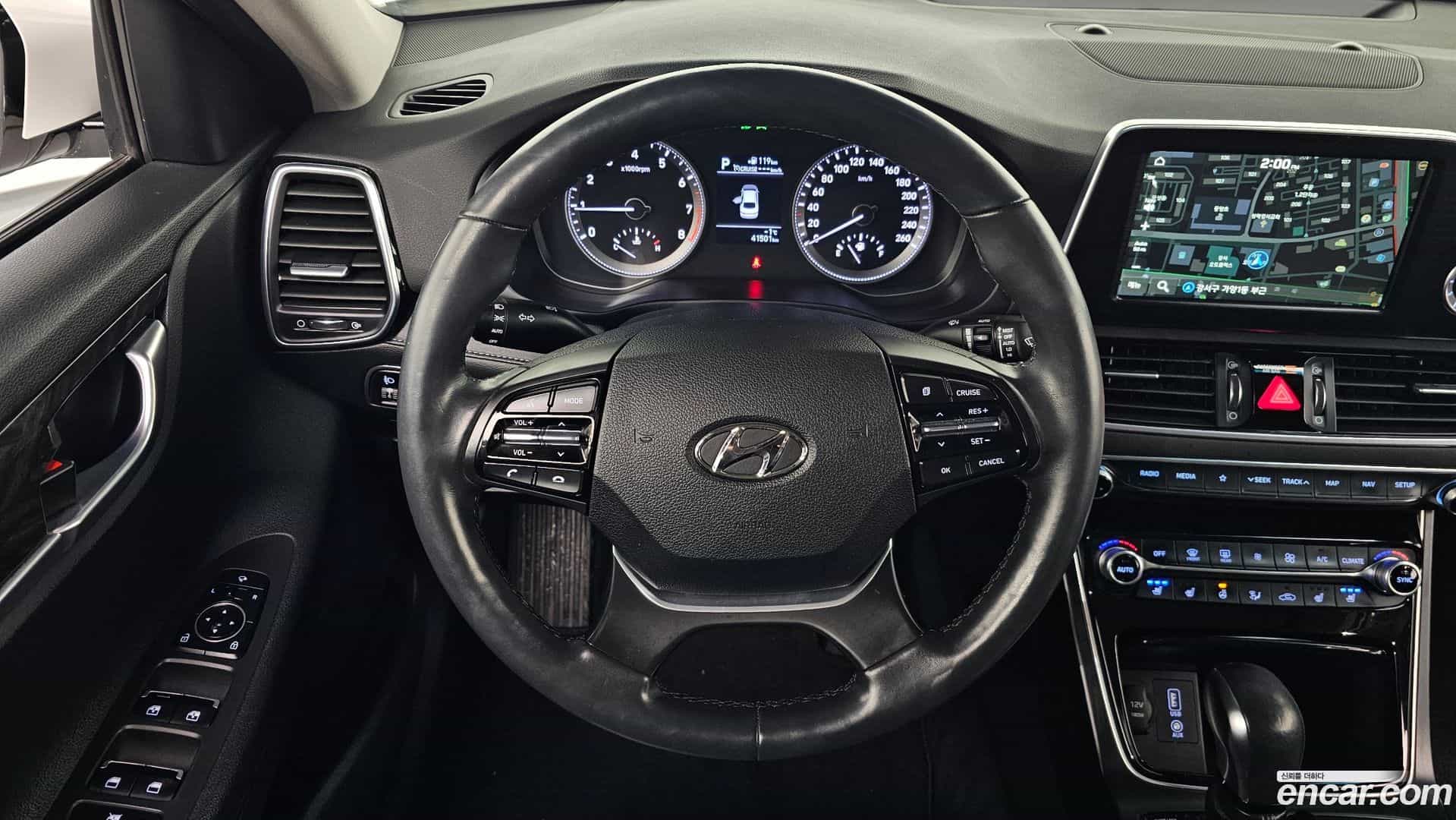 Grandeur Hyundai 2017.0-OPTION-017