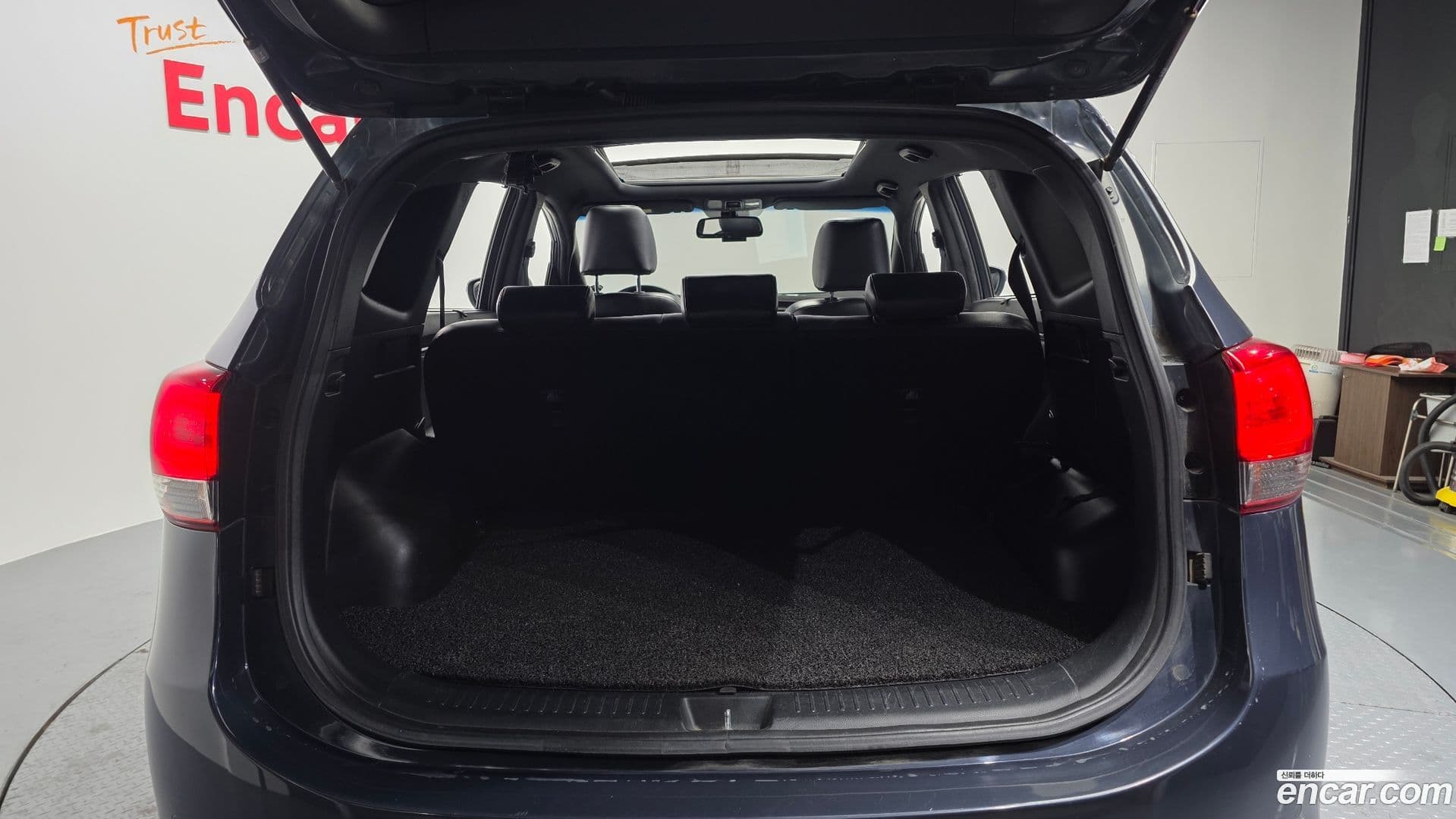 Main__Slider__Photo:Carens Kia 2013.7-18