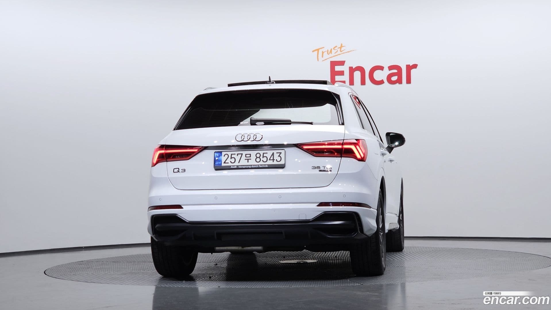 Main__Slider__Photo:Q3 Audi 2022.7-3