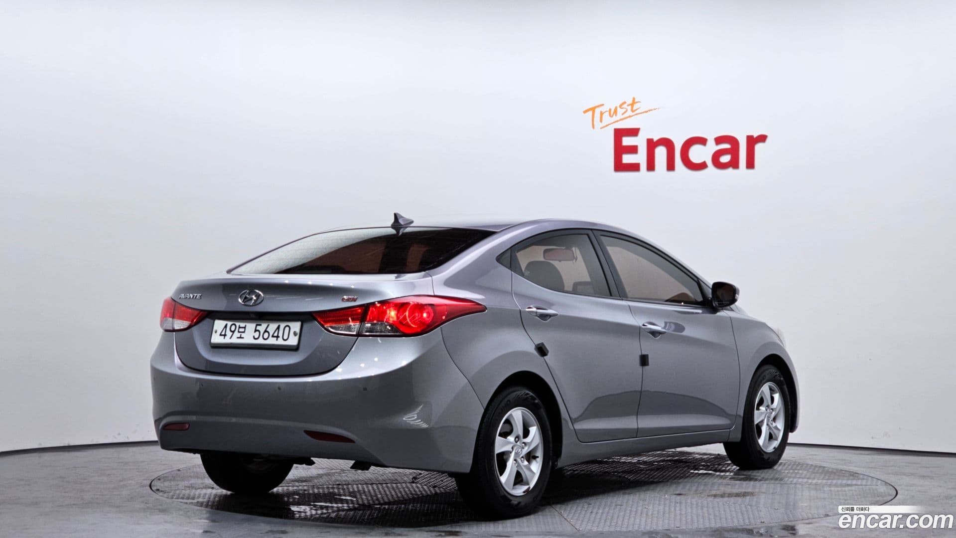 Main__Slider__Photo:AVANTE Hyundai 2012.10-1