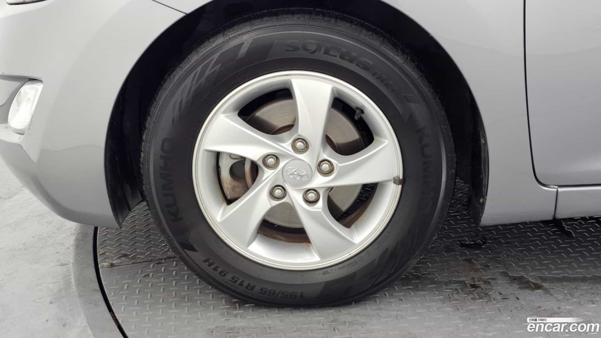 AVANTE Hyundai 2012.10-OUTER-005