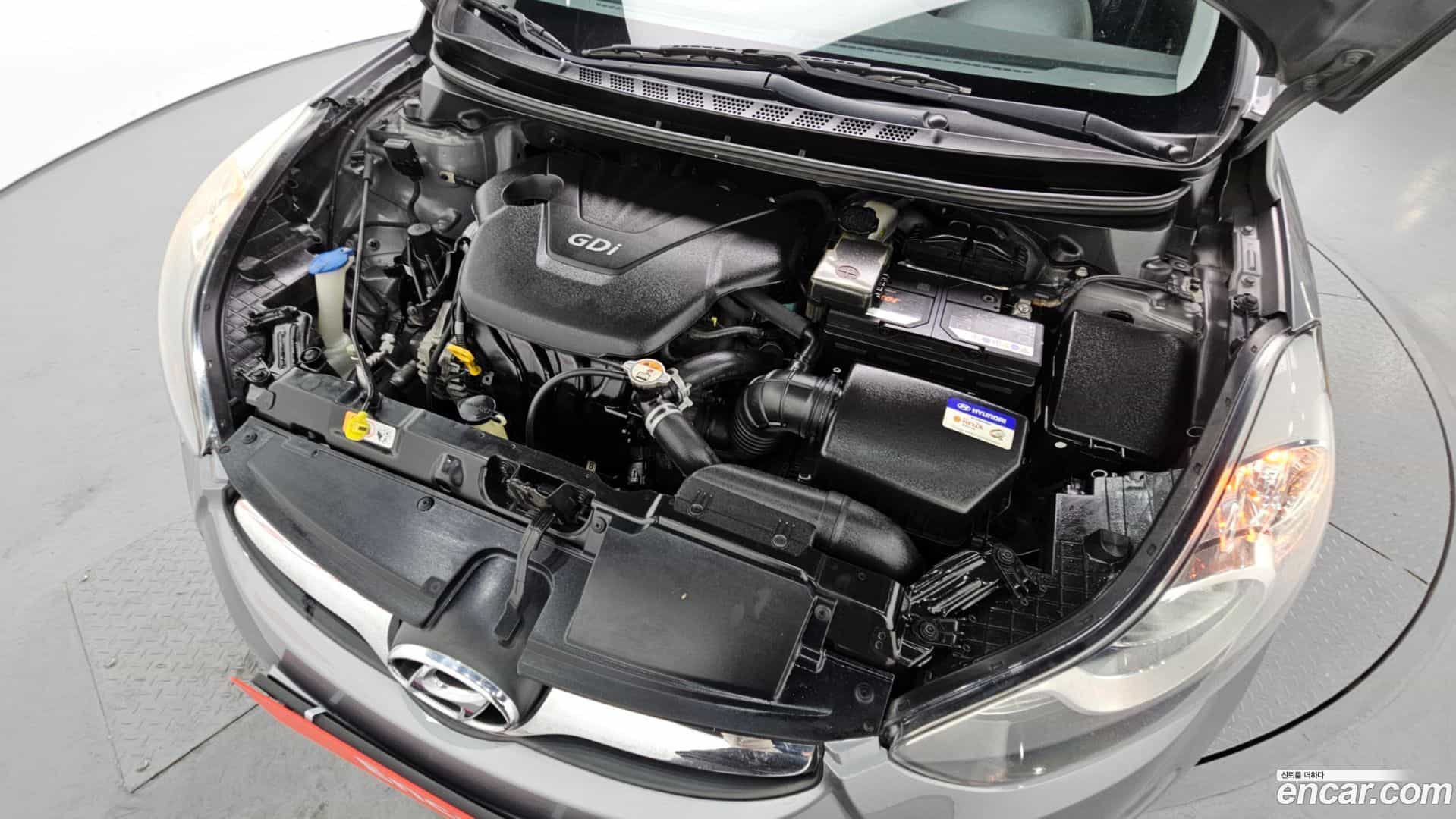 AVANTE Hyundai 2012.10-INNER-006