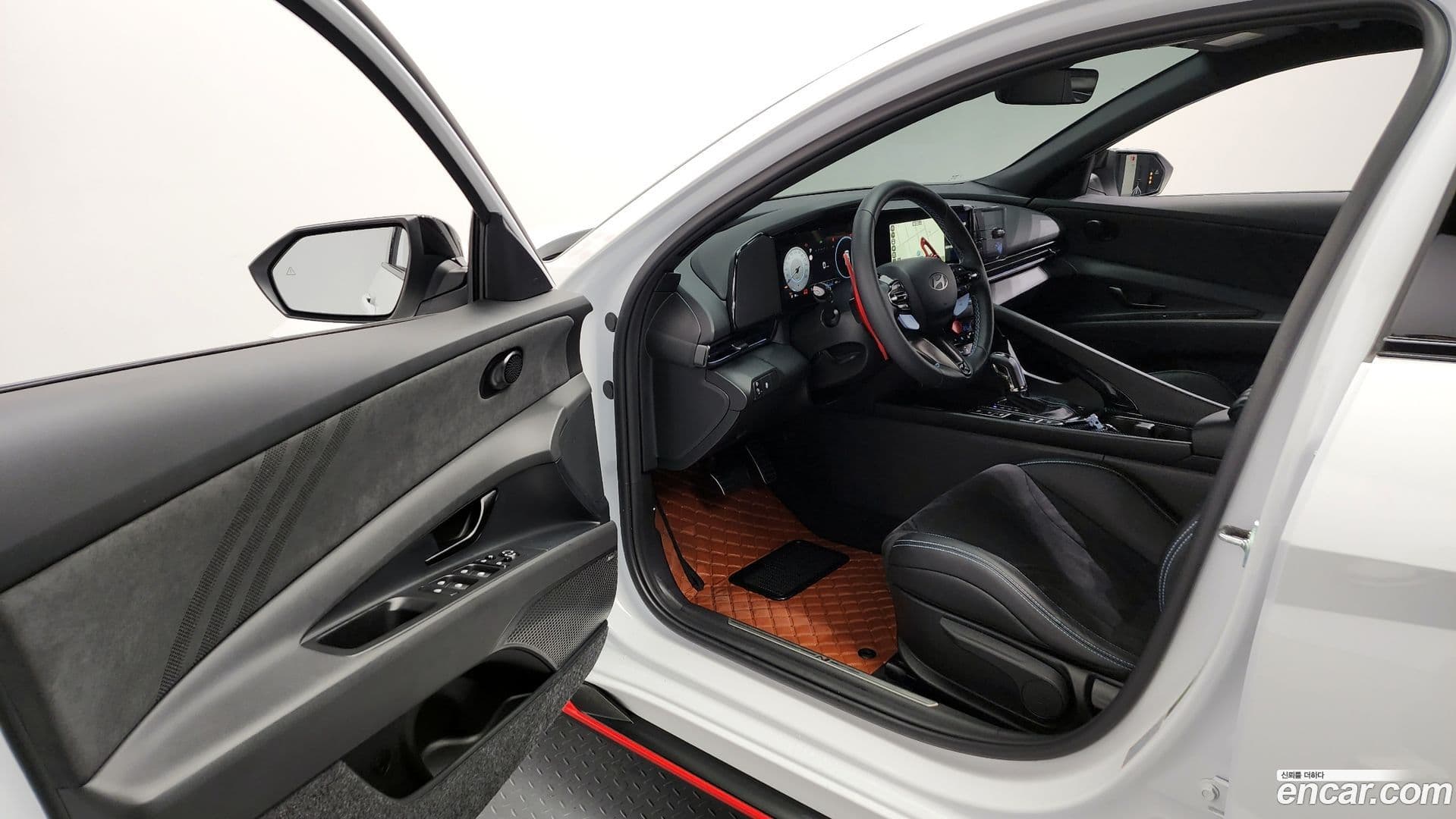 Main__Slider__Photo:AVANTE Hyundai 2025.6-9