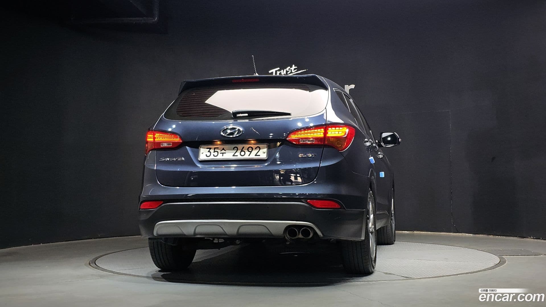 Main__Slider__Photo:Santafe Hyundai 2015.2-3