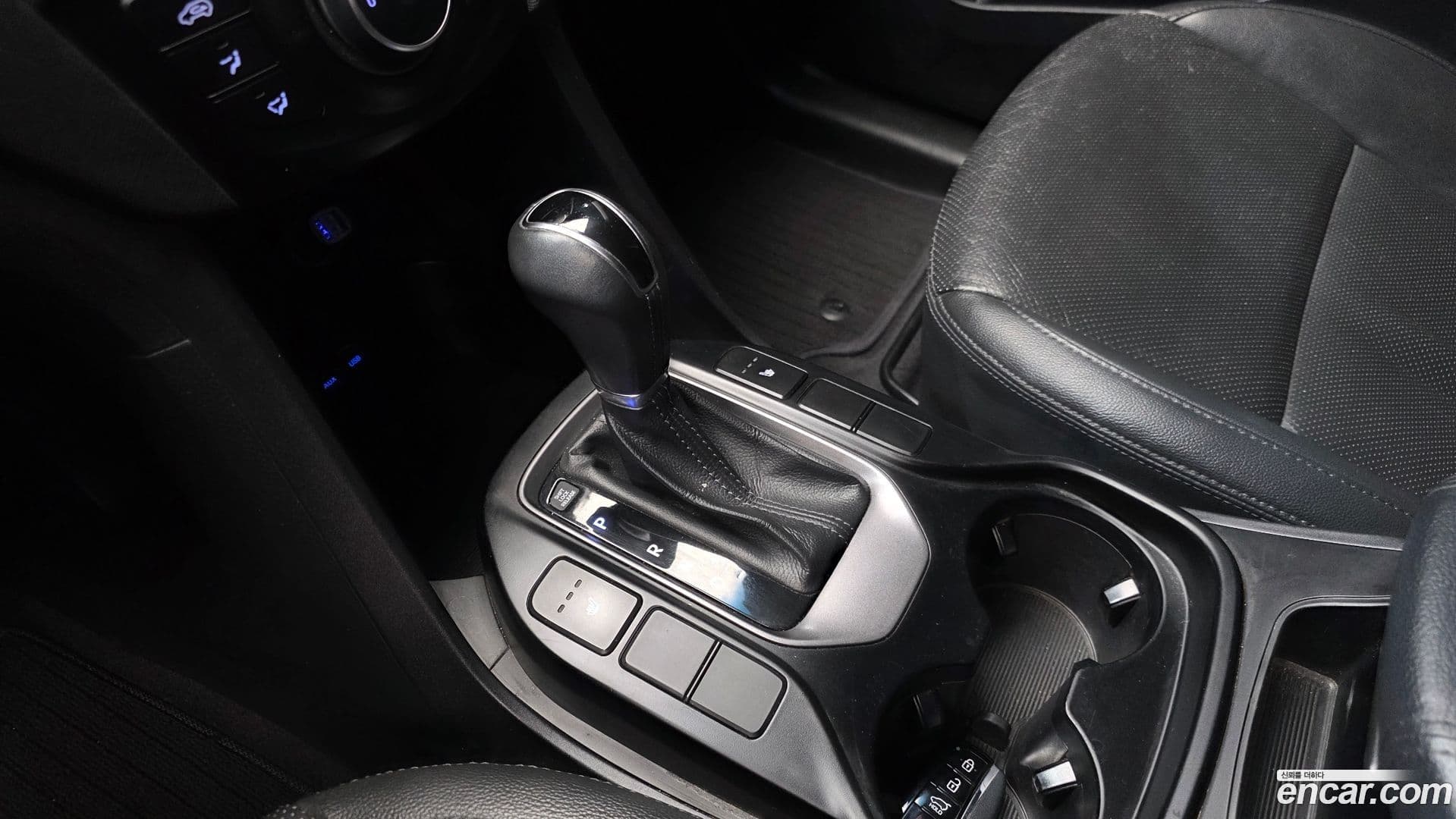 Main__Slider__Photo:Santafe Hyundai 2015.2-8