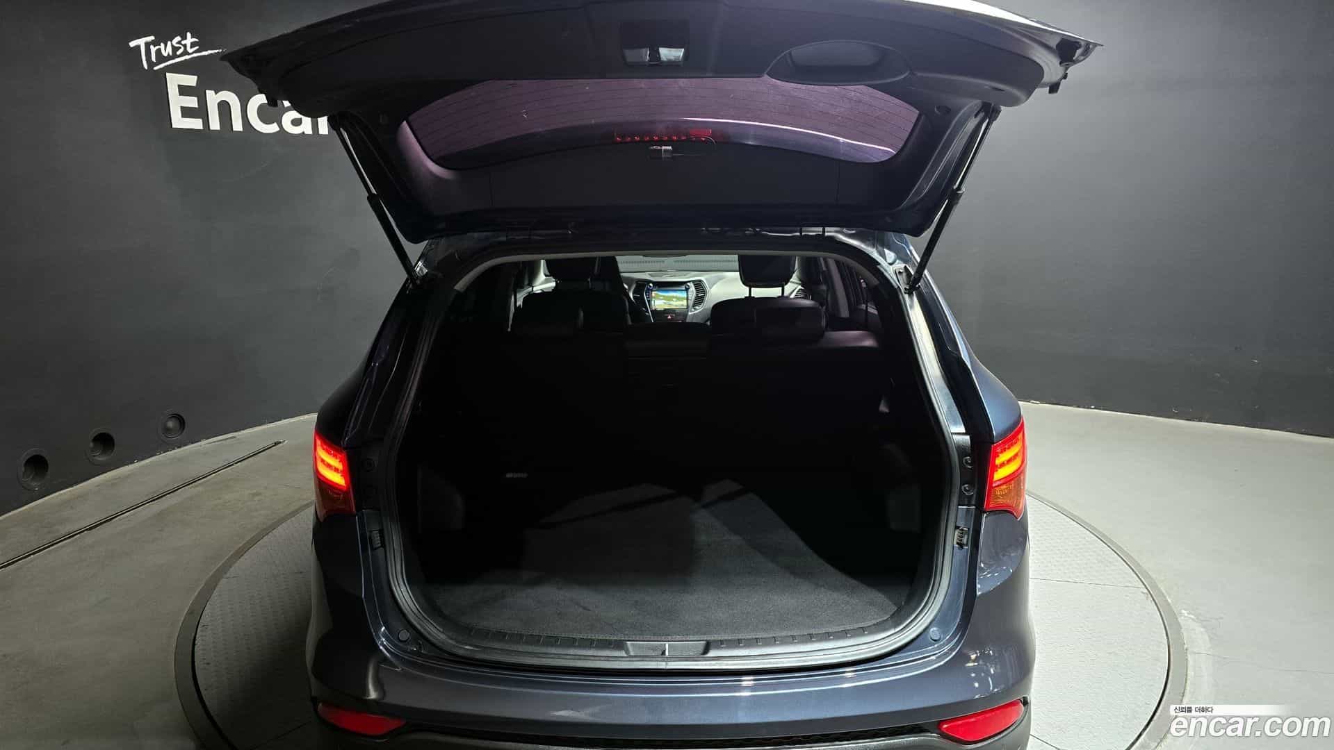 Santafe Hyundai 2015.2-OPTION-024