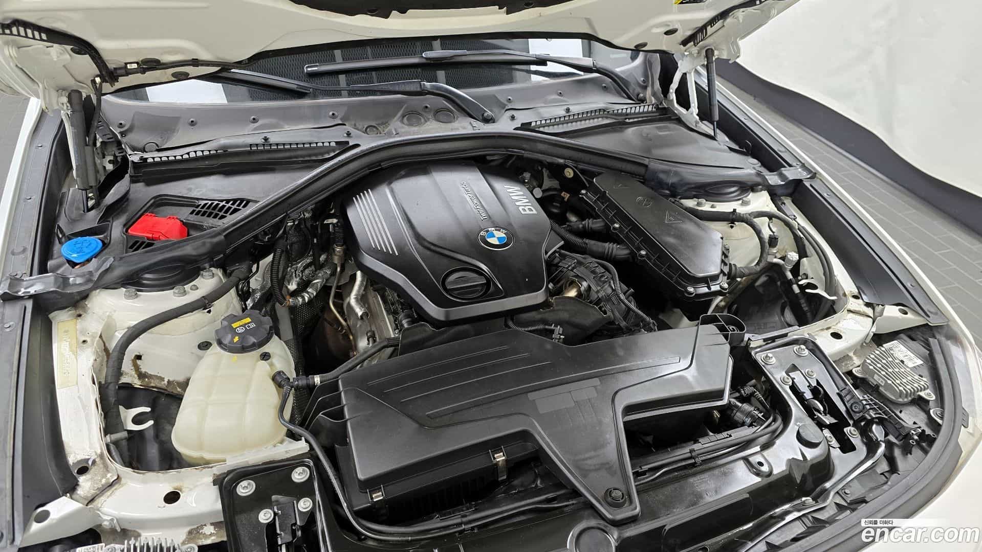 Gran Turismo BMW 2020.7-INNER-006