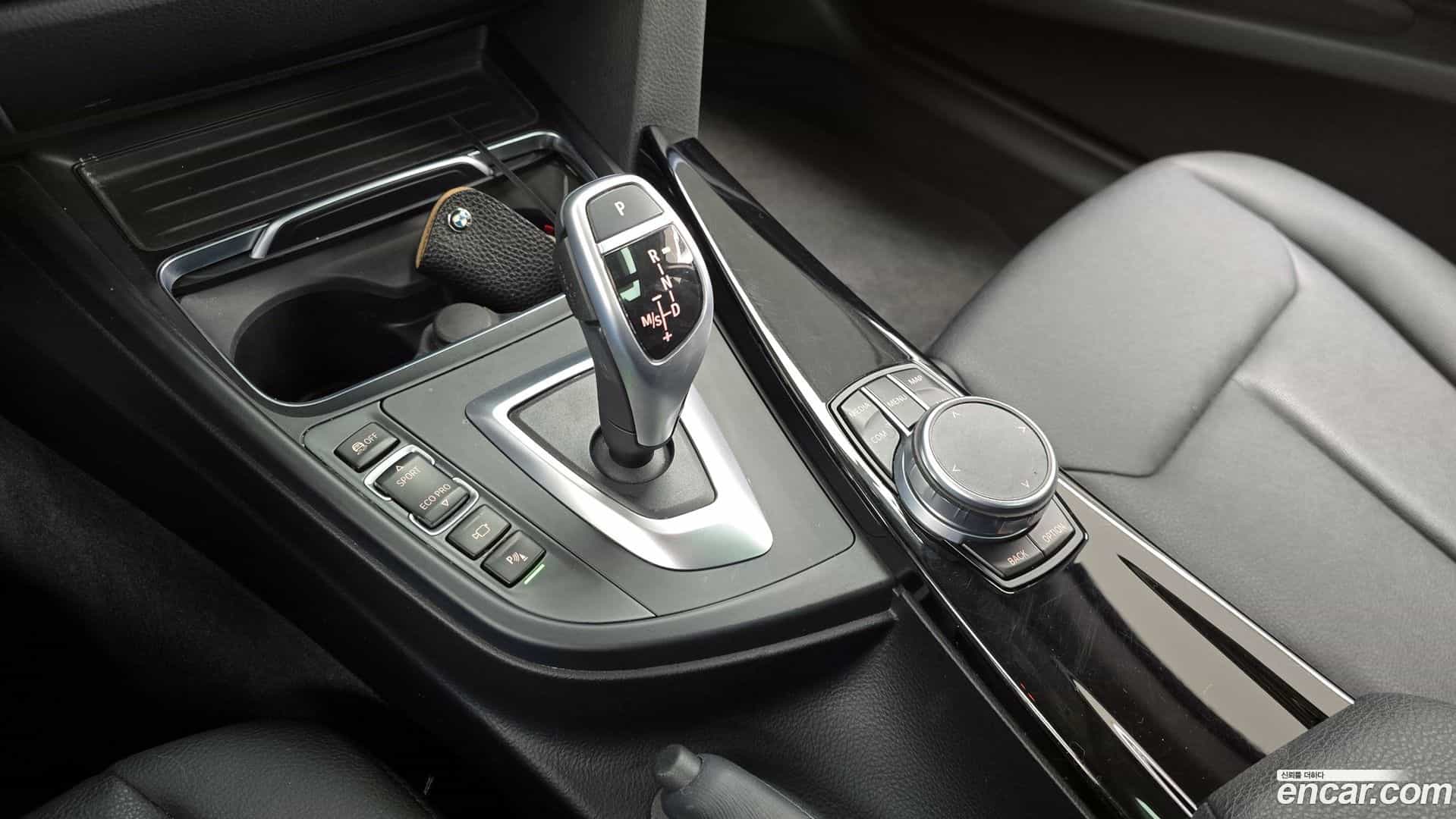 Gran Turismo BMW 2020.7-INNER-009